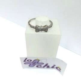 Anillo de plata con lazo