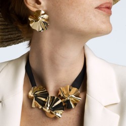 CRISTIAN LAY CREMA Gargantilla Aqueous