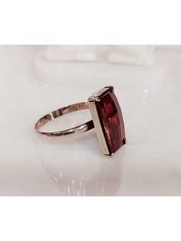 Anillo de plata con piedra...