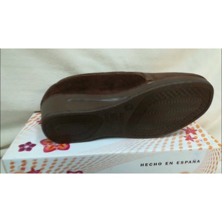 Alpargata de señora .