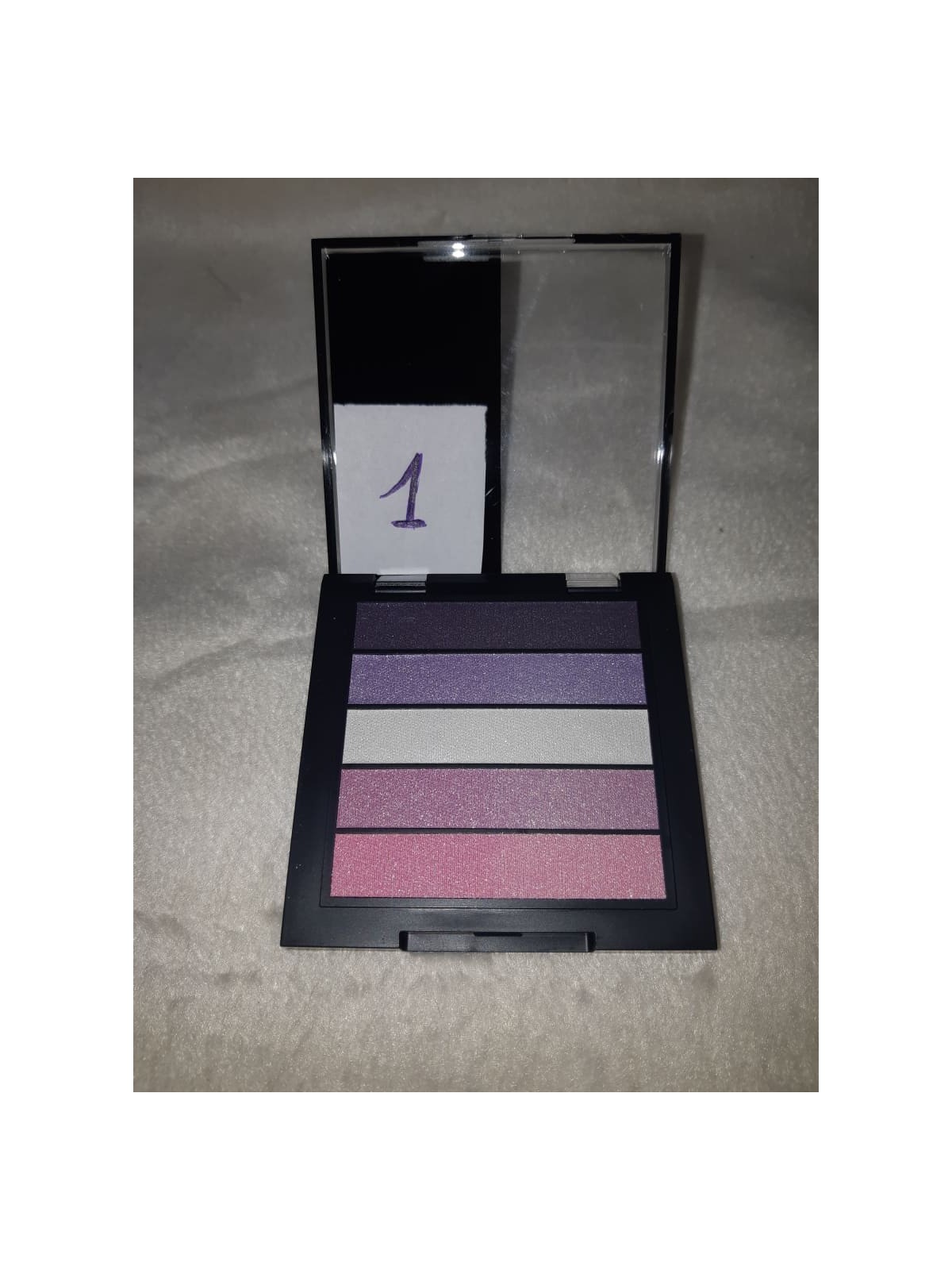 PALETA PEQUEÑA DE MAQUILLAJE